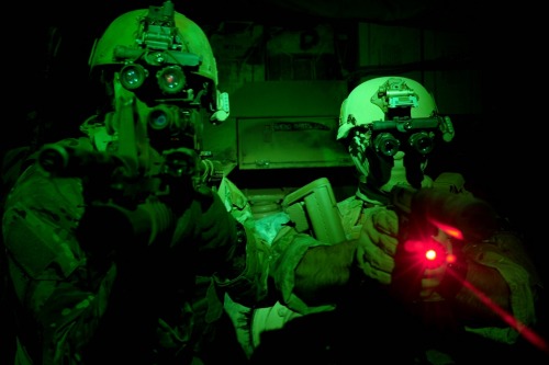 house-of-gnar:  Australian Defense Force SOTG (Special Operations Task Group) operators. photos by Cpl. Chris Moore 