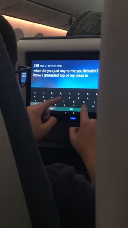 30-minute-memes:A Kid in Sitting in Front of Me on my Flight was Sending a Nice Message to his Siste