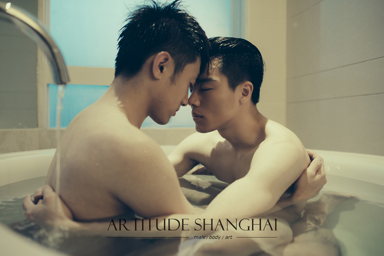 asianmalemuscle:  #asian #male #muscle #gay  Enjoy thousands of images in the archive: