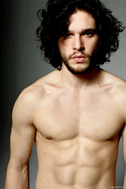 Chocolat-E:  Kit Harrington Being Perfect