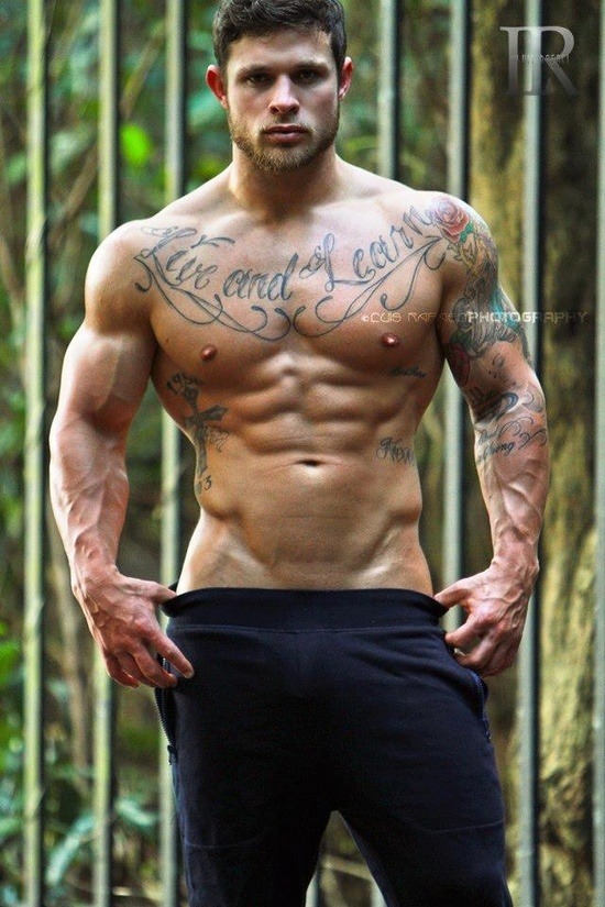 MUSCLE