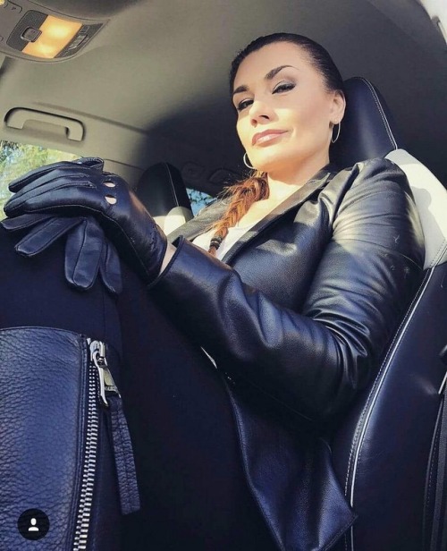 dark-power-women: sadistic bitch