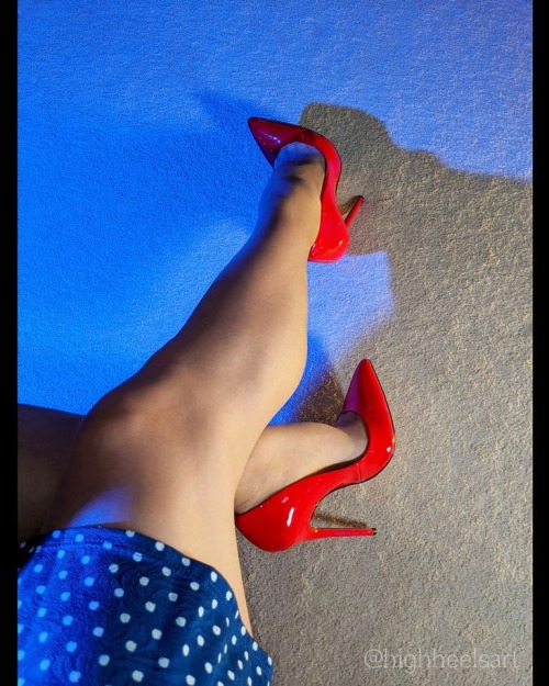 Just Happy #justhappy #happy #highheels #highheelpumps #polkadots #polkadotdress #redpumps #stiletto