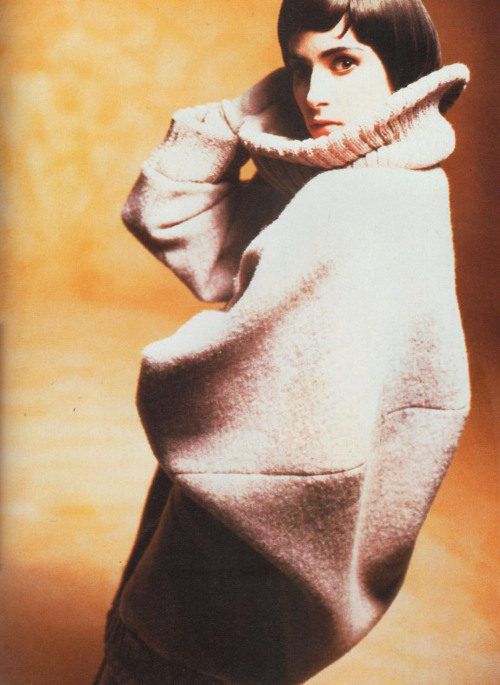 VALLHONRAT | CALLAGHAN | AD | VOGUE ITALIA SPECIAL N. 12 | OCTOBER 1985 | STRIP-PROJECT | FEBRUARY 2