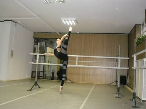 imtheblackswan:  balletomanegirl:  Eleonora Delacy Burzio, a Vaganova student, wearing “Ballet Rosa” leotard “Anita”.   ASDFGHJKL perfection and omg these fun thights and her leotard omg I need this I just 