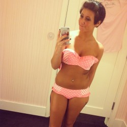 sexywithorwithout:  Dressing room self shot