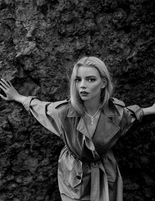 alexcabotgf: ANYA TAYLOR-JOYVanity Fair | © Ryan McGinley