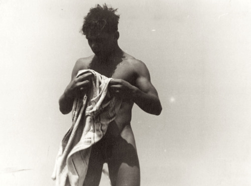 newloverofbeauty:  Keith Vaughan:  Bather 