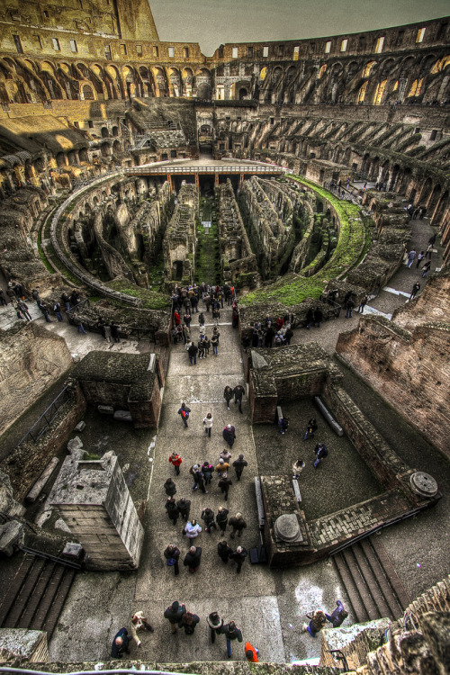 Il Colosseoitaly da António AlfarrobaTramite Flickr:italy