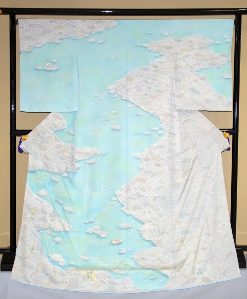 The 42nd Traditional Kaga-Yuzen Craft ExhibitionVisiting Dress “Tensoso” by Tetsuya Shis