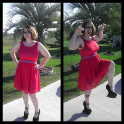 shaebay:  Pretty dress. Crazy shoes. 