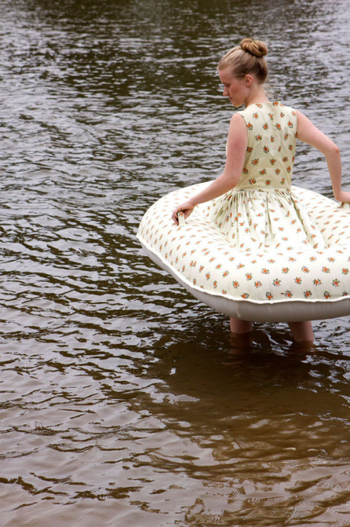 ruralgirl:  (via Built In Floaties: Boat Dress | Incredible Things)