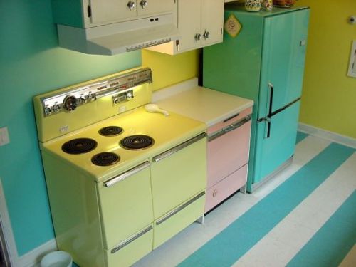 fuckyeahvintage-retro:  1950s Kitchen (via)  