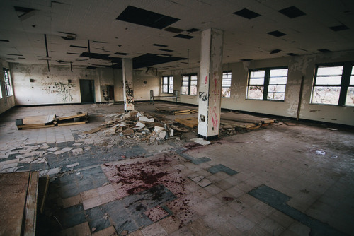 An Abandoned Hospital on Flickr.