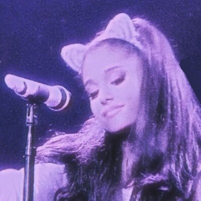 “ariana grande twitter packs.”like or reblog if you saved.