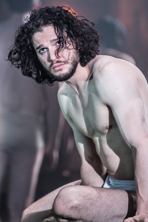 casaharington:  Kit Harington / Doctor Faustus by Marc Brenner 2016 