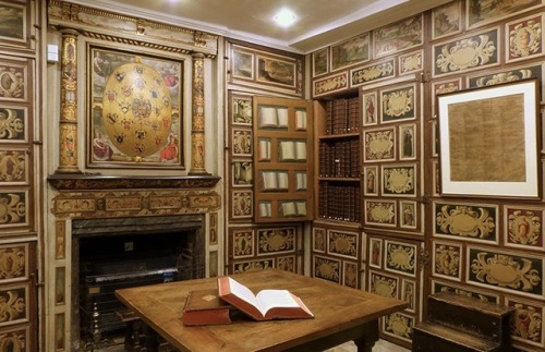 cair–paravel:Kedermister Library in the church of St Mary the Virgin in Langley Marish, near Slough,