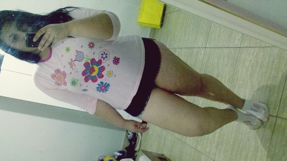 soissoporenquanto:  Cosplay de menininha. 