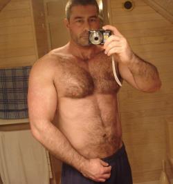 bearilynmonroe:  jrodrig8:  totofotoiml:  Follow me if you like HOT men