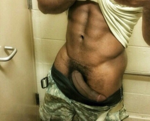 hotlatbot:  Damn Papi. HMU. HOTLATBOT@Yahoo.com