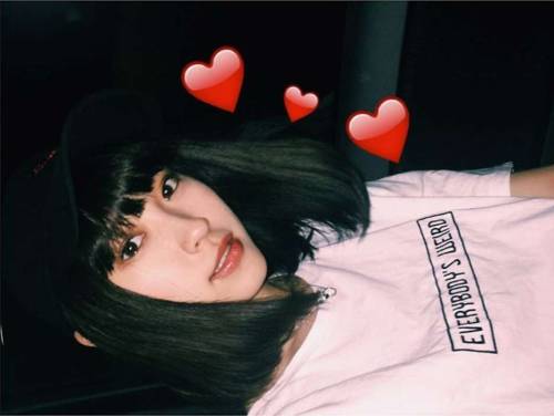 小山莉奈