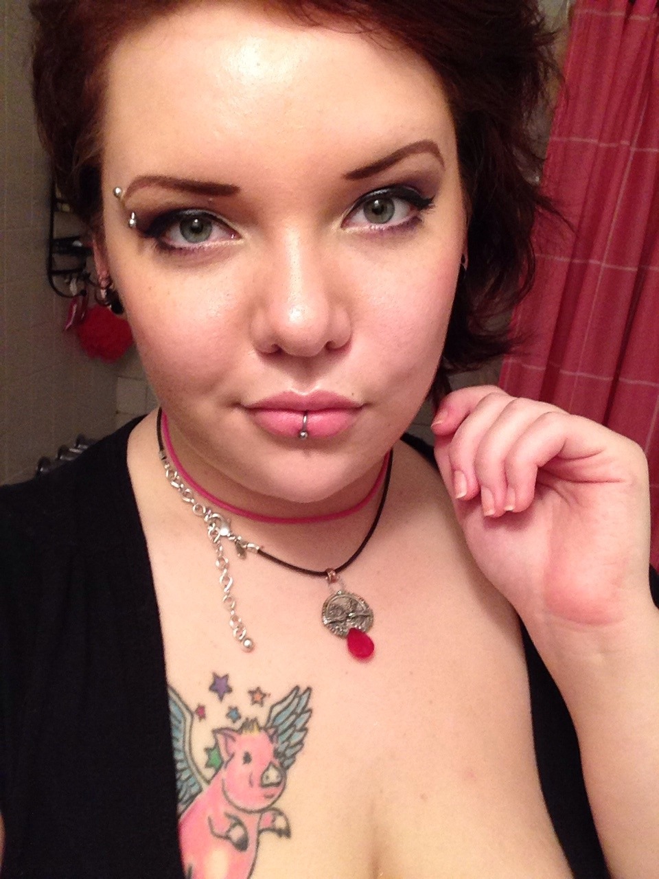 kittymcpherson:  Okay I finally got around to making a selfie 2k14 post :3  This