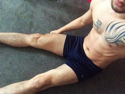 melbourneasianboy:  Life is short :D
