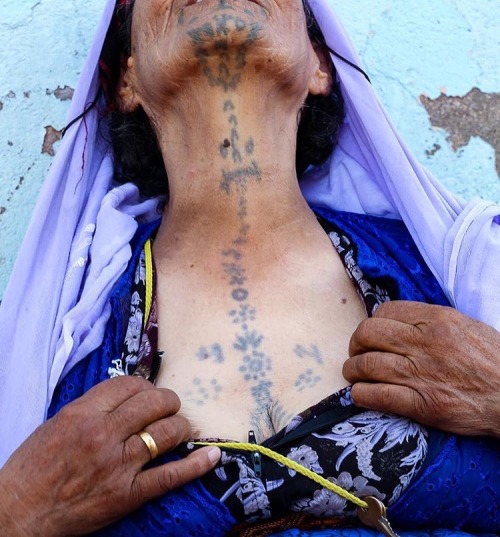 m4zlum: Photographs detail the fading tradition of deq tattoos by Murat A.