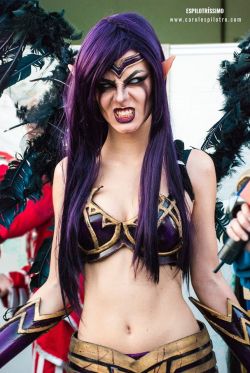 league-of-legends-sexy-girls:  Morgana Cosplay 