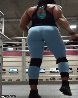 athleticsistas: the-untalented-teenager: i just love buff girls so much 