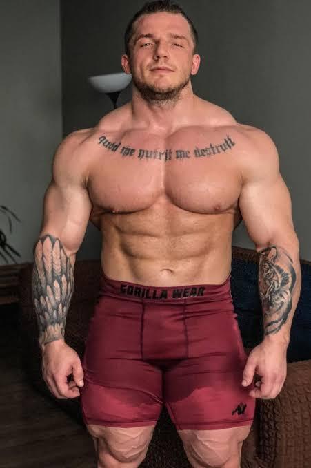 muscleaddictza:Vladimir Yakovlev porn pictures