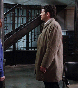 habitatfordeanwinchester:kanoitrace:  snarkydean:  You’re back?  100%?(cas being
