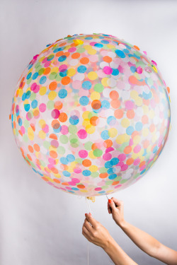 chrisozer: POP! Knot & Bow Confetti Balloons