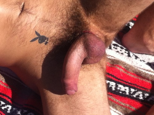 yoloswagto: Fuckin’ Beach Bum Trash! 