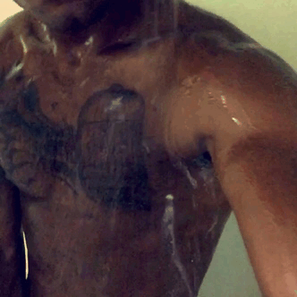 seanbeyond:  Go follow my snapchat!!  @seanbeyond