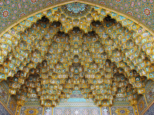 coolthingoftheday - Muqarnas - also known as stalactite tiling -...