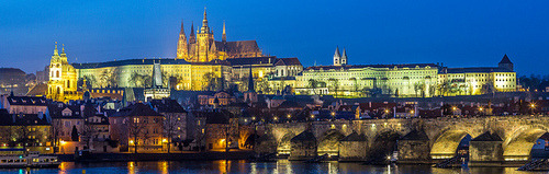 just-wanna-travel:Prague, Czech RepublicClick through
