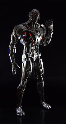 toysandstuff: Hot Toys Age Of Ultron: Ultron