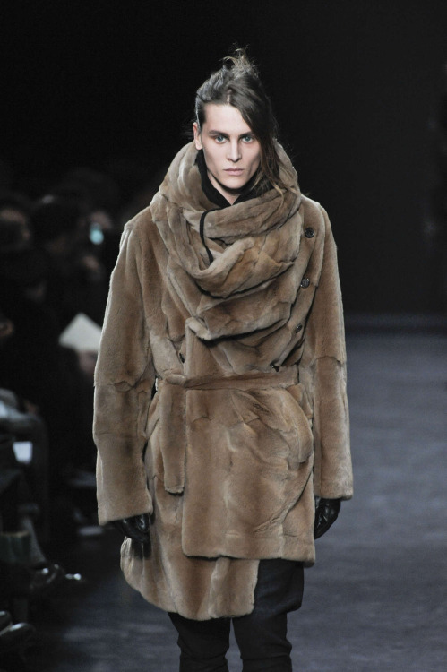 monsieurcouture:  Ann Demeulemeester F/W 2010 Menswear Paris Fashion Week
