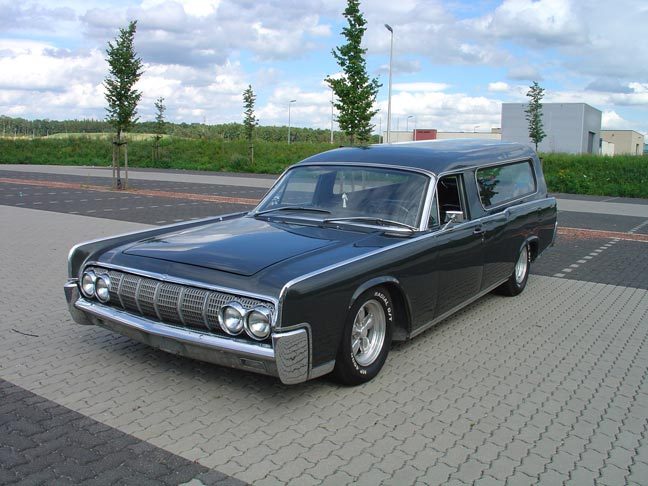 suicideslabs:  Suicide Slabs | A blog dedicated to 1961 - 1969 Lincoln Continentals