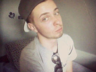 dick-for-daays:  I’m just a teenage dirty bag babyyy. 