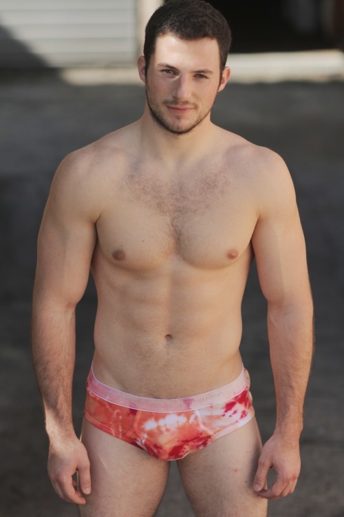 doyoulovemymen:  #the face of love 