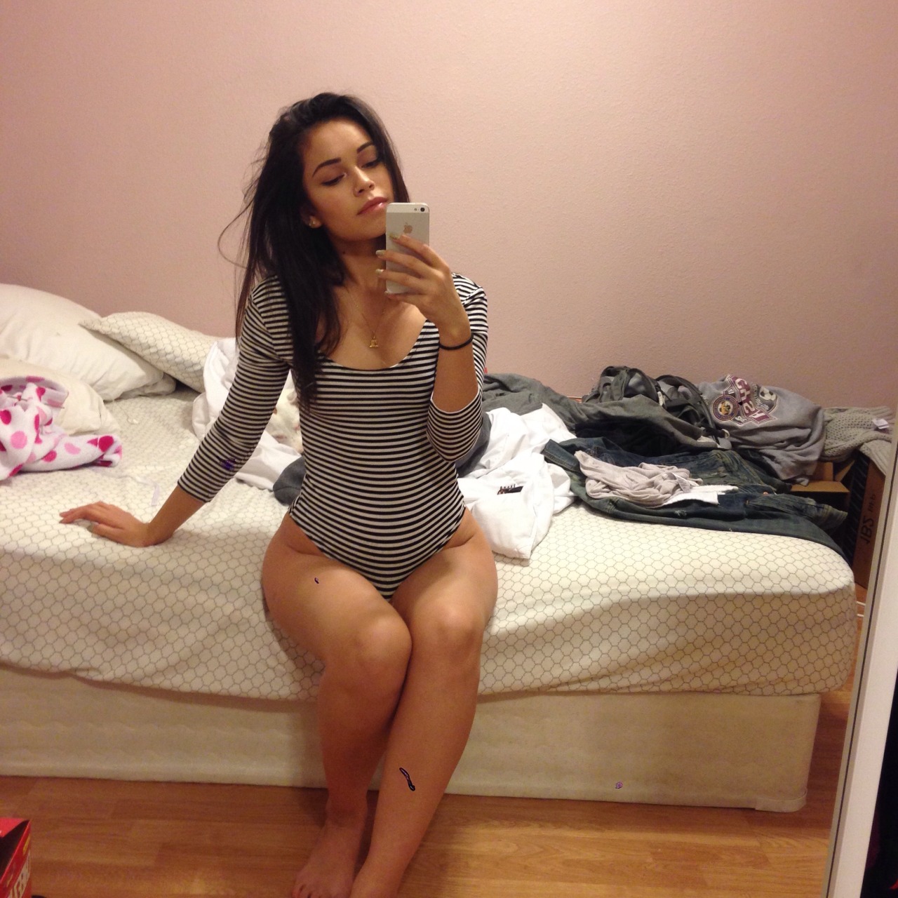 criticalsituation:  chee-eell:  My hips do this thing when I sit down  Oh my. 