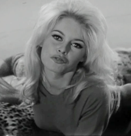 bardotinmotion:  Brigitte Bardot in the ‘60s. Other blonde bombshells can only