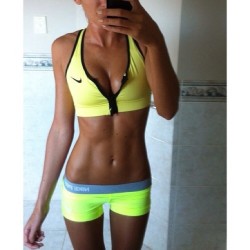 grandxsupreme:  #fitspo #motivation #nike  A bit to SFW, but still yummy.
