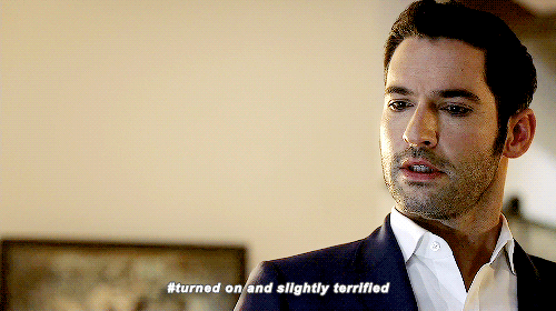 feilcityqueen: #when you have a badass detective girlfriend partner 