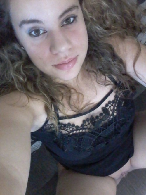 yakasboricuas:  bellaqueoysobeteo:  Pricilla  Ricaaa