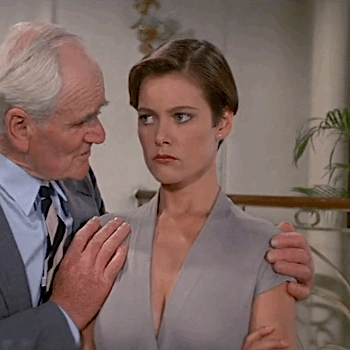 Carey Lowell’s cleavage in Licence to Kill