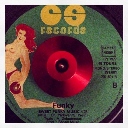 fatheadphones:  Theme for tomorrow night…all that is funky! Blackbird Tavern 7-10pm DT San Jo #afrobeat #afrofunk #afrorock #afroboogie #allvinyl #fatheadphones #international #grooves 