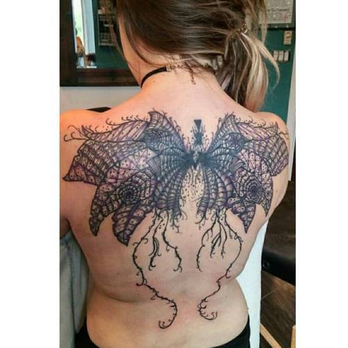 My wings are finally complete. I love them so much, thanks Matty. I will post a less red photo soon.